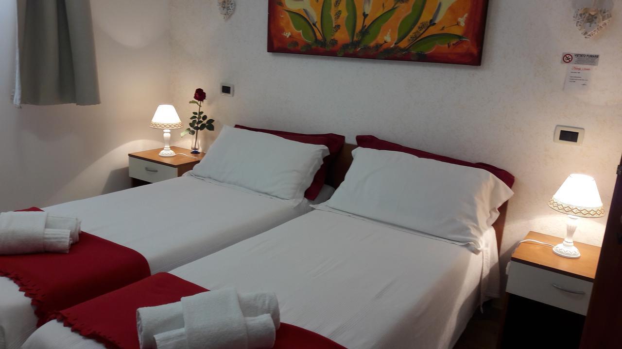 Nataly'S House Bed&Breakfast Ла-Массимина-Касал-Лумброзо Экстерьер фото
